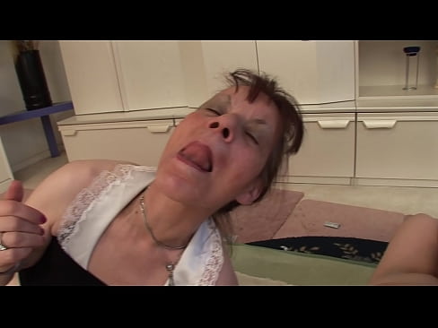 ❤️ Ogogo ababili nomkhulu oyedwa banabathathu ☑  ku-zu.com-porn-mz.ru